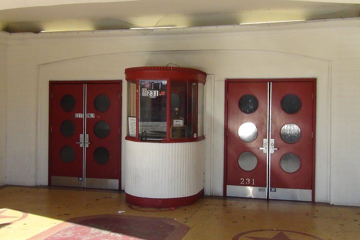 JFK Assassination Tour With Lee Harvey Oswald Rooming House - thumb 1