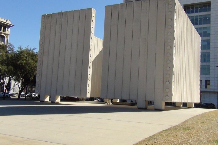Small-Group Dallas And Fort Worth City Sightseeing Tour - thumb 4