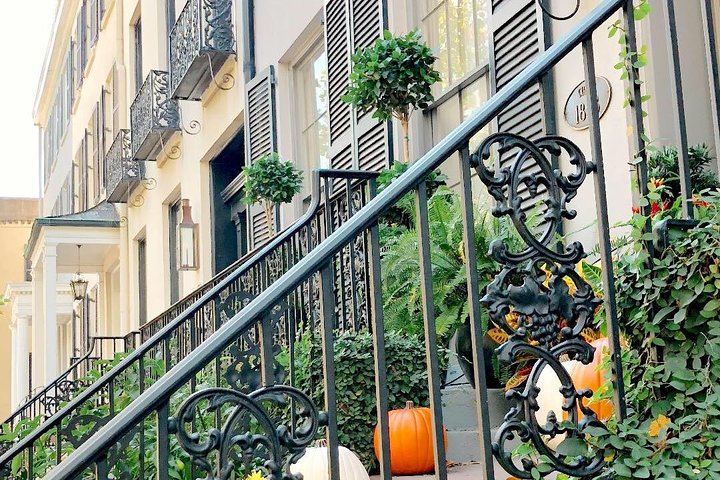 Genteel And Bard's Savannah History Walking Tour - thumb 1