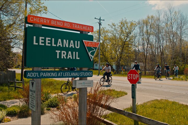 Half-Day Guided Tour of Leelanau by e-Bicycle