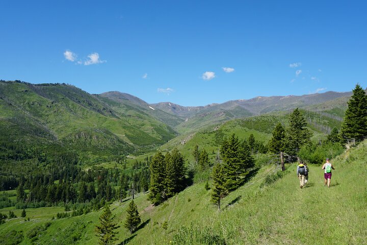 Hike To Chimney Rock With An Enthusiastic Tour Guide - thumb 2