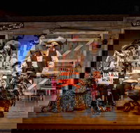 WhoDunnit Hoedown Murder Mystery Dinner Show in Branson - Accommodation Alabama