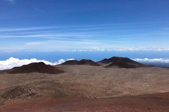 Mauna Kea Arnott's Adventures - thumb 4