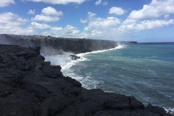 Hawaii Big Island Circle Small Group Tour: Waterfalls - Hilo - Volcano - Black Sand Beach - thumb 1