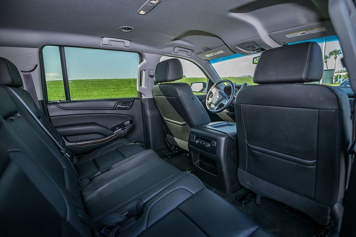 Cleveland Arrival Chauffeur Driven Private Airport Transport - thumb 0