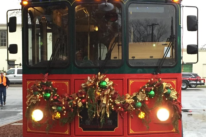 Jolly Trolley Sightseeing Tour from Fredericksburg to Johnson City