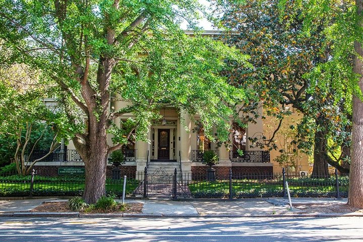 Richmond Scavenger Hunt: City Center Spectacles - thumb 3