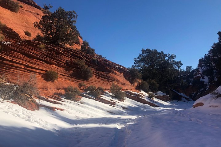 Guided Hike Through Peek-a-Boo Slot Canyon - thumb 5