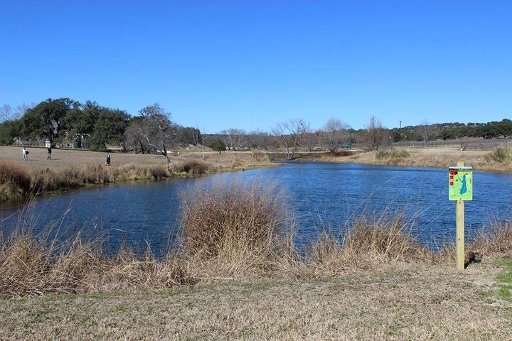 Marble Falls Wine Tasting And Disc Golf Package - thumb 1