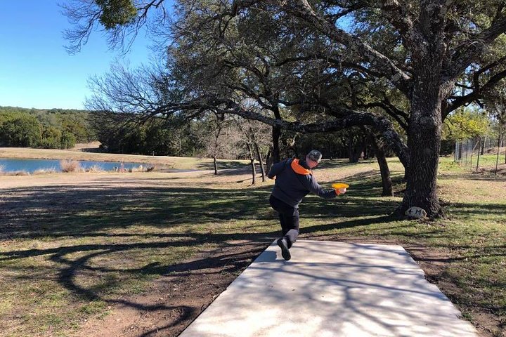 Marble Falls Wine Tasting And Disc Golf Package - thumb 4