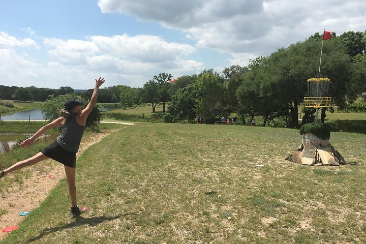 Dine & Disc Golf In The Texas Hill Country - thumb 3