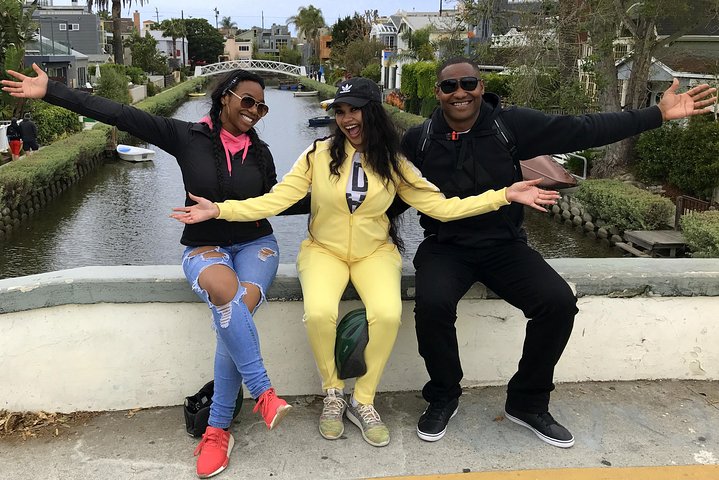 Small Group Electric Bicycle Tour of Santa Monica and Venice Beach